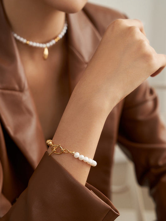 Natural Pearls Vintage Design Bracelet - Crystal Together